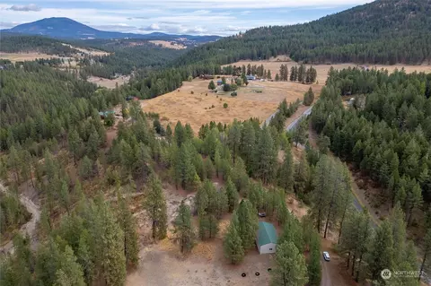 745 D Hall Rd, Colville, WA 99114