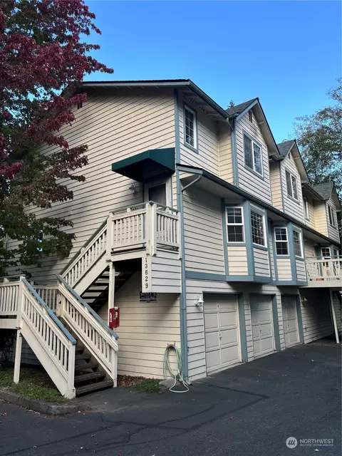 13629 26th Pl W #A-101, Lynnwood, WA 98087
