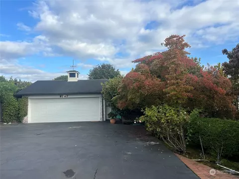 2707 Garfield Rd, Tacoma, WA 98403