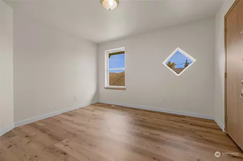 Bedroom - 1825 Walnut St #B, Everett, WA 98201 photo 3 of 4