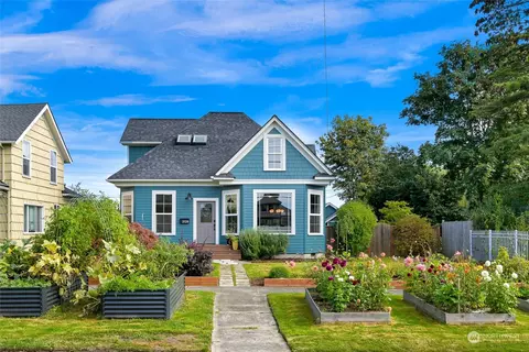 2128 Ellis St, Bellingham, WA 98225