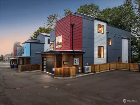 407 SW Thistle St, Seattle, WA 98106