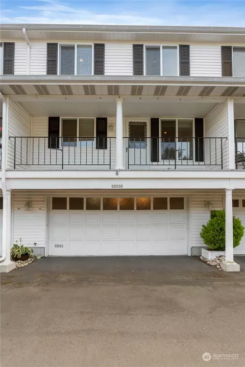 32532 3rd Pl S #21D, Federal Way, WA 98003