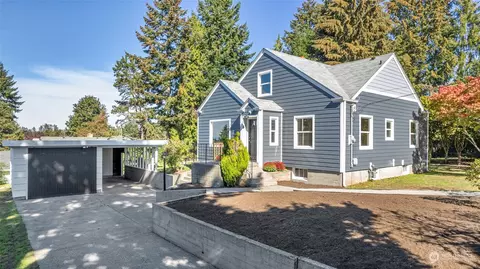 7561 31st St W, University Place, WA 98466