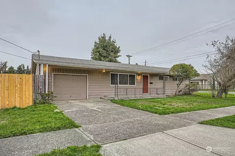 401 S 94th St, Tacoma, WA 98444