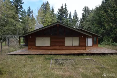 688 Gellor Rd, Port Angeles, WA 98362