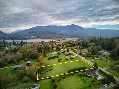 22965 Buchanan St, Mount Vernon, WA 98273