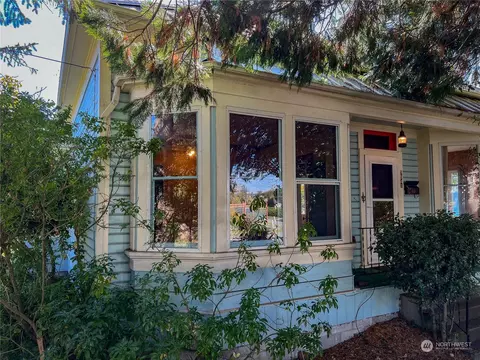 1941 Jefferson St, Port Townsend, WA 98368