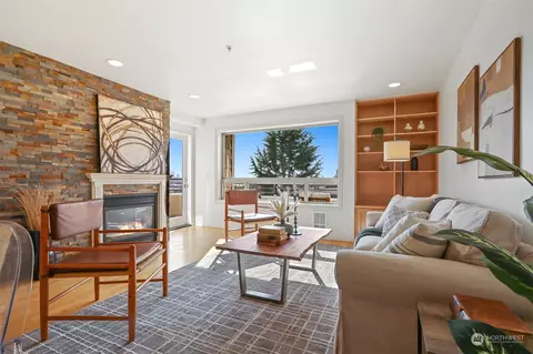 2312 W Boston St #302, Seattle, WA 98199