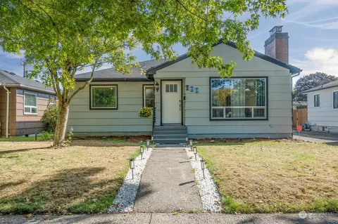 946 22nd Ave, Longview, WA 98632