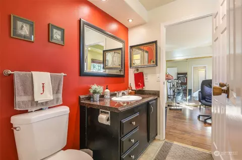 23708 Locust Way #15B, Bothell, WA 98021 photo 22