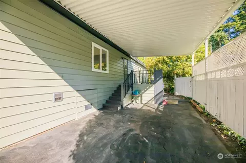 23708 Locust Way #15B, Bothell, WA 98021 photo 24