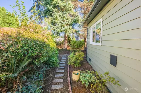 23708 Locust Way #15B, Bothell, WA 98021 photo 32