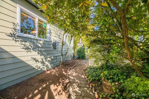23708 Locust Way #15B, Bothell, WA 98021 photo 26