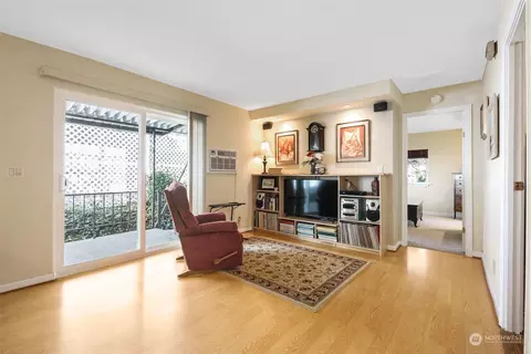 23708 Locust Way #15B, Bothell, WA 98021 photo 16