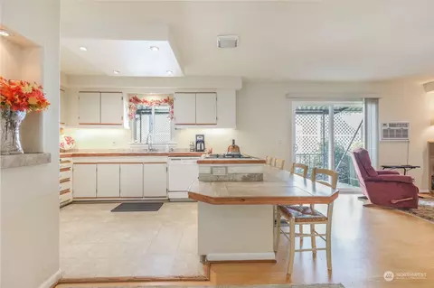 23708 Locust Way #15B, Bothell, WA 98021 photo 14