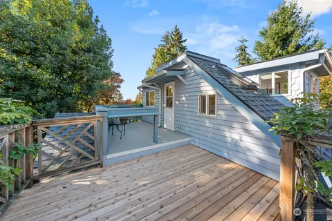 2115 N 90th St, Seattle, WA 98103 photo 18