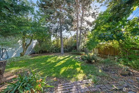 2115 N 90th St, Seattle, WA 98103 photo 26