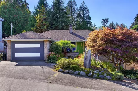 9215 26th Ave NW, Seattle, WA 98117
