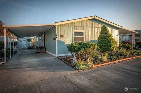 1319 Rancho Villa Dr, Walla Walla, WA 99362
