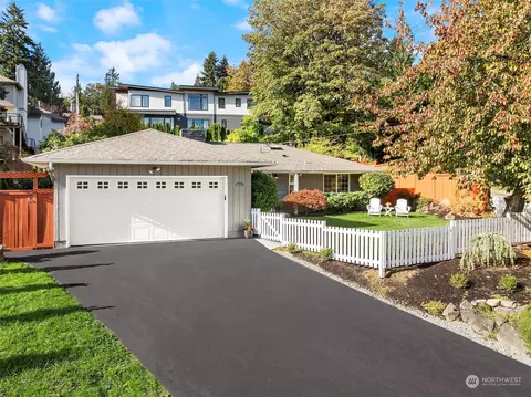 4001 97th Ave SE, Mercer Island, WA 98040