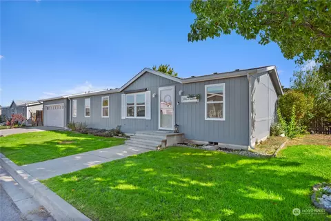1643 Ridgeview Ln, Wenatchee, WA 98801