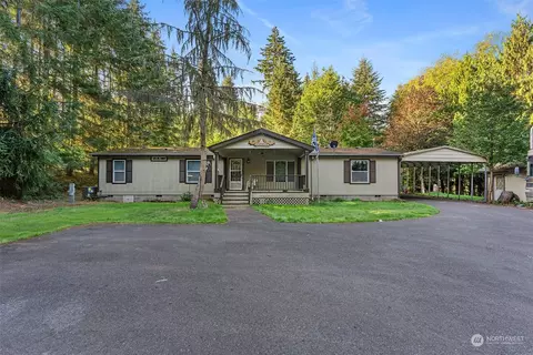 165 Juanita Way, Castle Rock, WA 98611