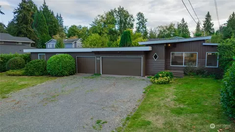 9112 218th St SW, Edmonds, WA 98026
