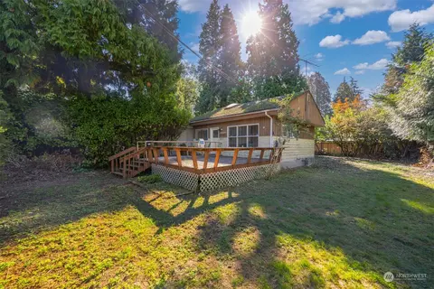 5057 Anderson Rd, Blaine, WA 98230
