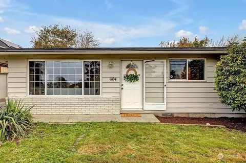 604 Nile Ave NE, Renton, WA 98059