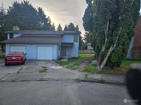 1918 C St SE #A-B, Auburn, WA 98002