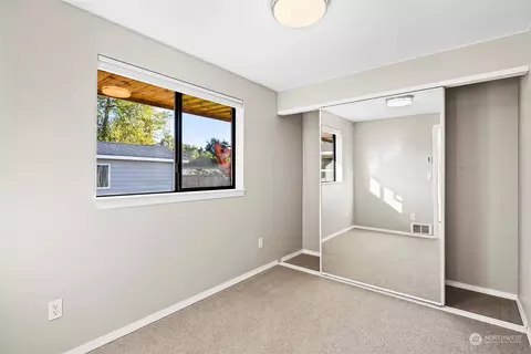 9710 Sharon Dr, Everett, WA 98204 photo 20