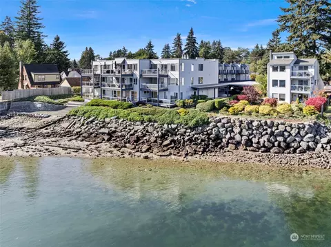 1610 Park Ave #B4, Bremerton, WA 98337