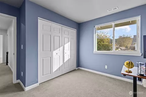Bedroom - 604 Harman Way S, Orting, WA 98360 photo 5 of 11