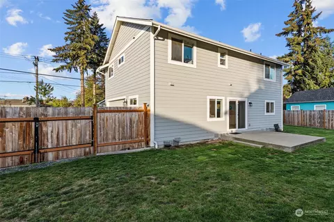Exterior - 604 Harman Way S, Orting, WA 98360 photo 4 of 5