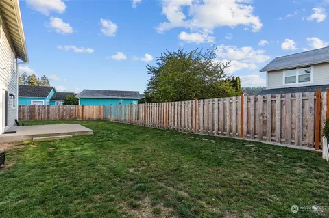 Exterior - 604 Harman Way S, Orting, WA 98360 photo 3 of 5
