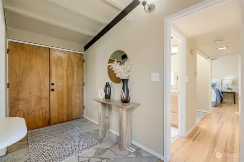 8008 Talbot Rd, Edmonds, WA 98026 photo 17