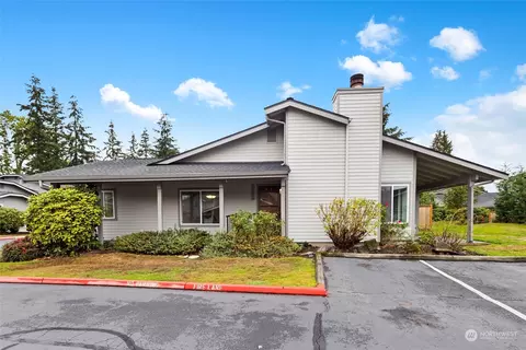 1111 132nd St SW #D, Everett, WA 98204
