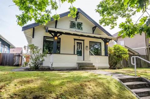 Exterior - 2305 Baker Ave, Everett, WA 98201 photo 8 of 9