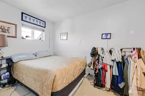 Bedroom - 2305 Baker Ave, Everett, WA 98201 photo 2 of 2