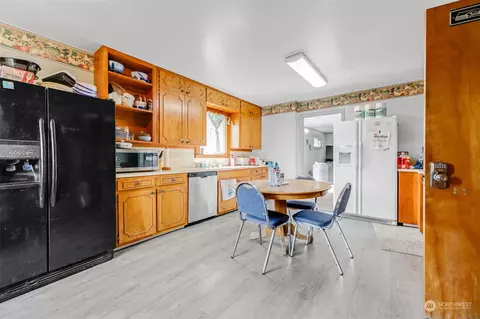 Kitchen - 2305 Baker Ave, Everett, WA 98201 photo 1 of 5