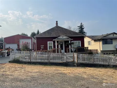 742 Bell St, Edmonds, WA 98020