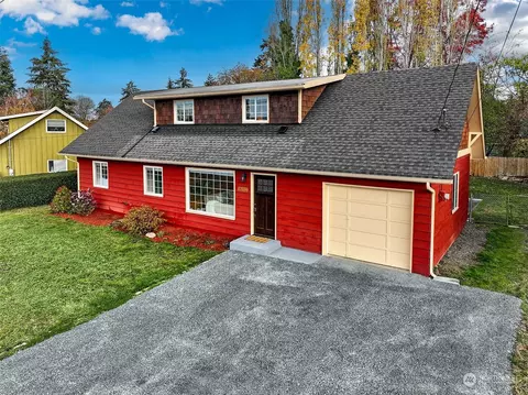 25712 19th Ave S, Des Moines, WA 98198