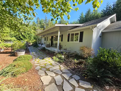 152 Buck Loop Rd, Sequim, WA 98382
