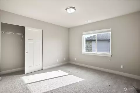 Bedroom - 1224 198th Pl SE, Bothell, WA 98012 photo 8 of 9