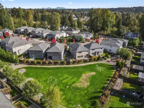 View/Area - 1224 198th Pl SE, Bothell, WA 98012 photo 5 of 6