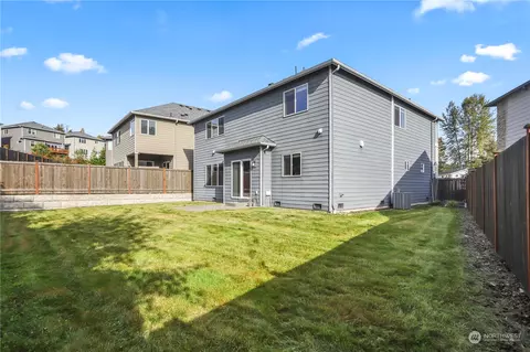 Exterior - 1224 198th Pl SE, Bothell, WA 98012 photo 4 of 5