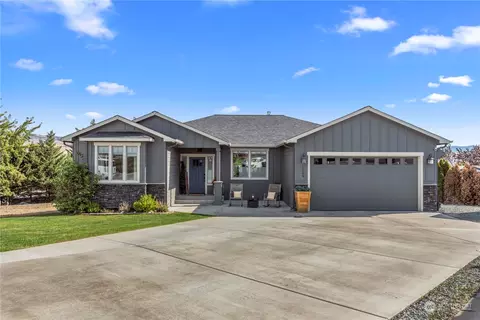 1504 Alexandria Ct, Wenatchee, WA 98801