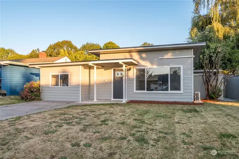 626 27th Ave, Longview, WA 98632
