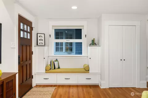 Entry Way - 426 10th Ave E, Seattle, WA 98102 photo 1 of 1